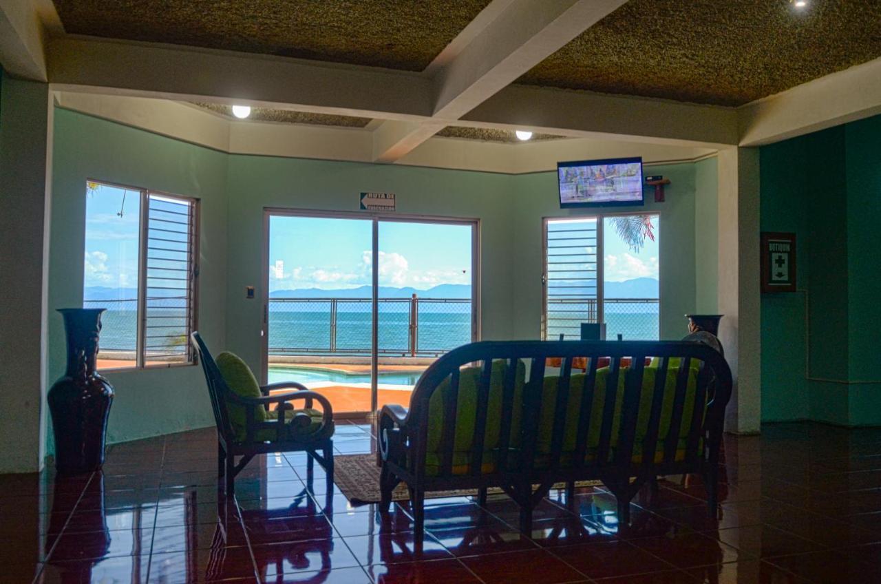 Chalet Castillo El Estor Luaran gambar